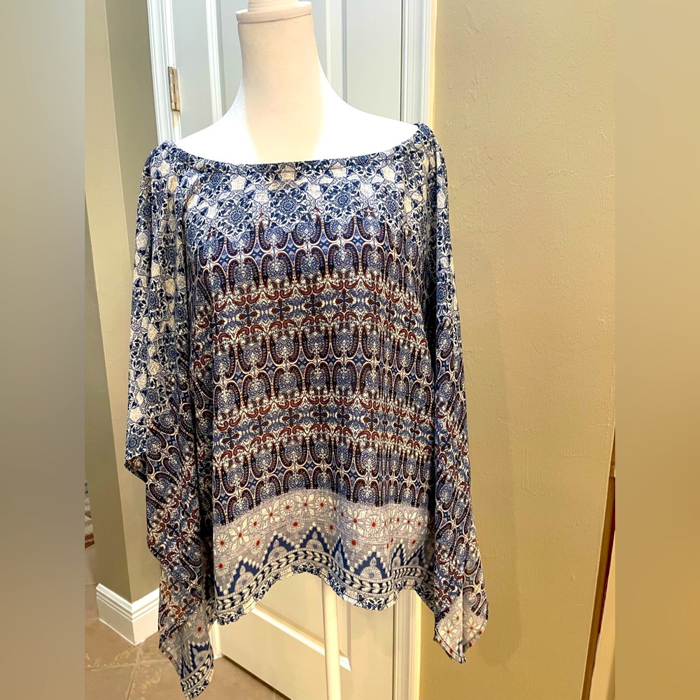 Blue Patterned bohemian open flow women’s size small/medium casual shirt